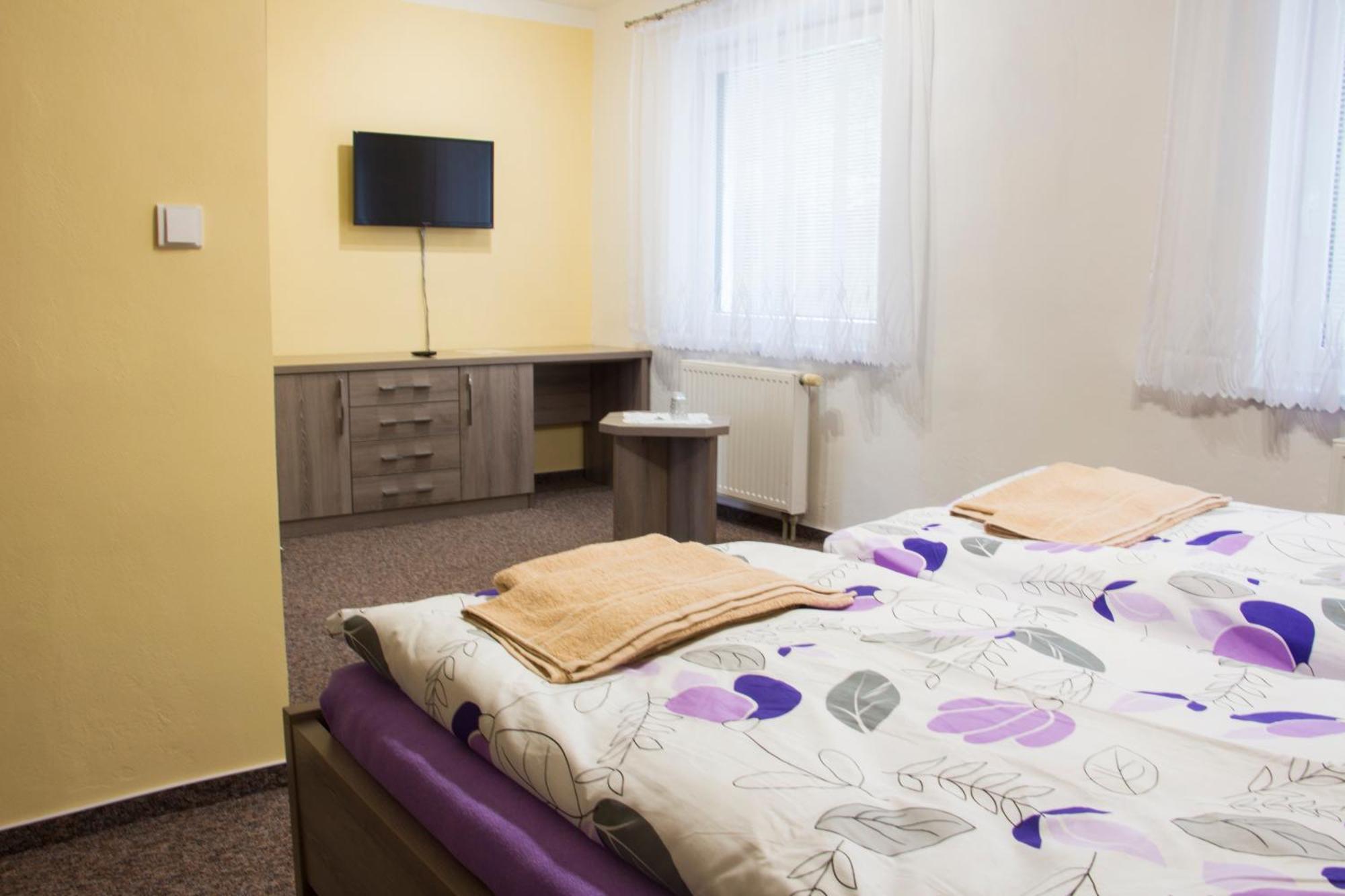 Motel Pavov 伊赫拉瓦 外观 照片